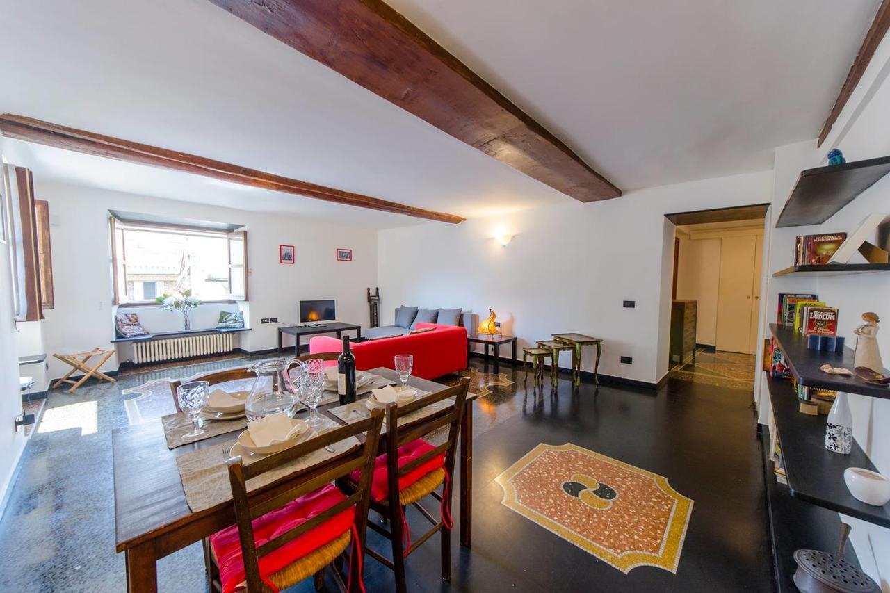 Apartment Joivy Colorful Flat For 5 Close To Piazza De Ferrari *