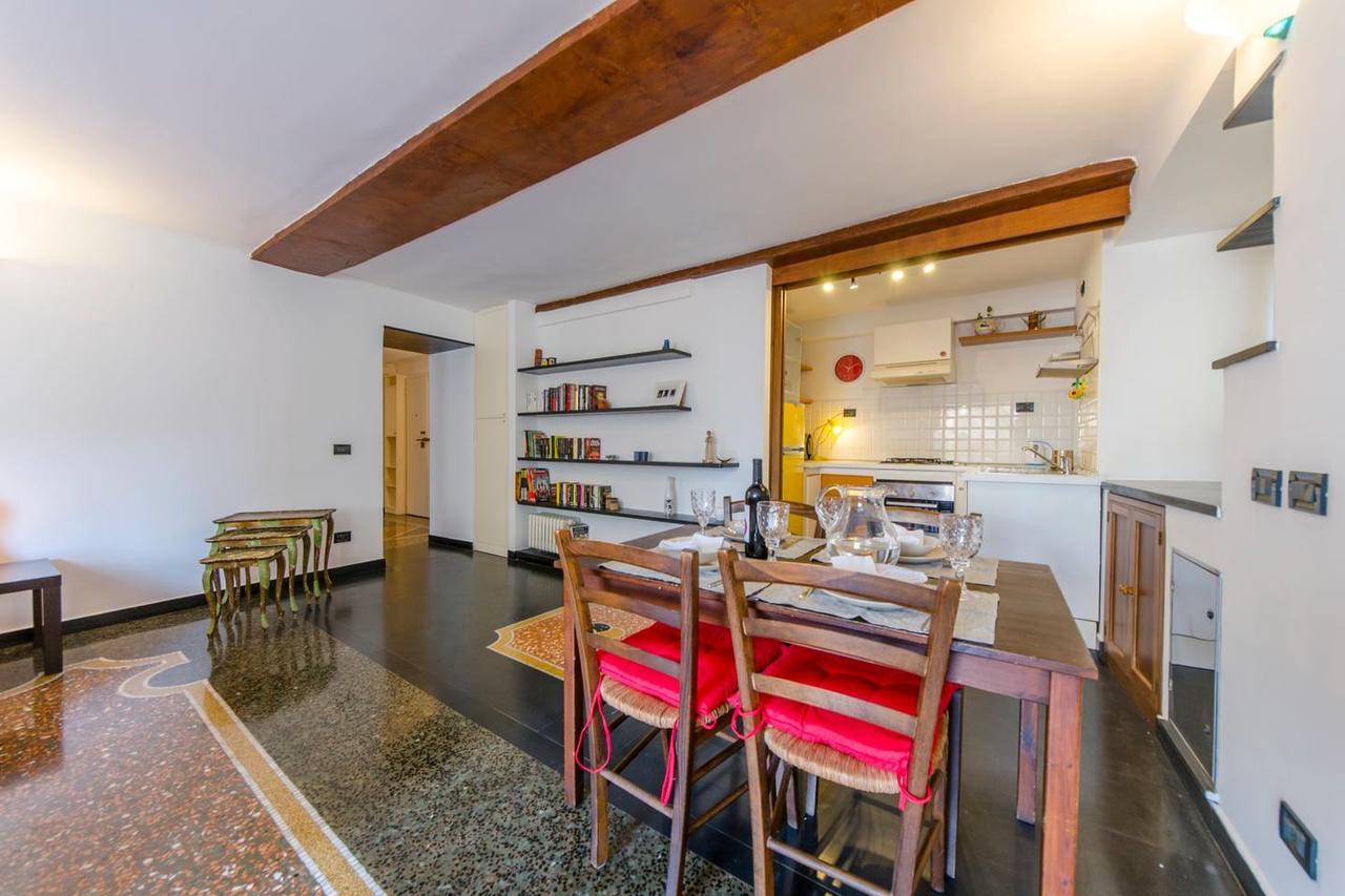 Appartement Joivy Colorful Flat For 5 Close To Piazza De Ferrari *